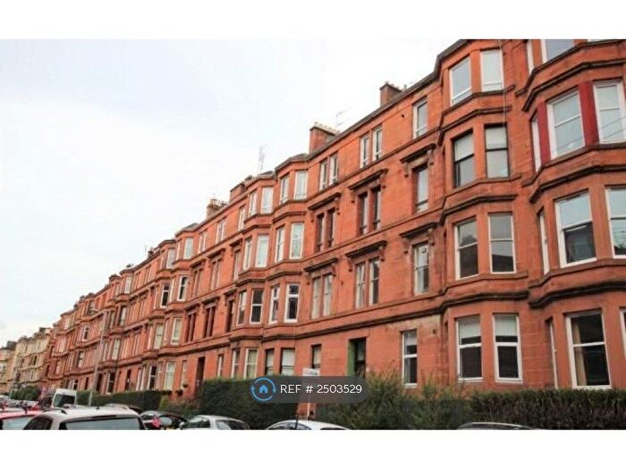 3 Bedroom Flat To Rent In White Street, Glasgow, G11