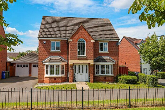 4 Bedroom Detached House To Rent In The Ridings, Grange Park, Northampton, NN4