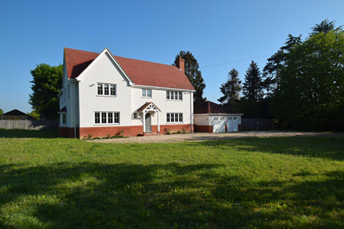 5 Bedroom Detached House To Rent In Rectory Road, Hockley, SS5