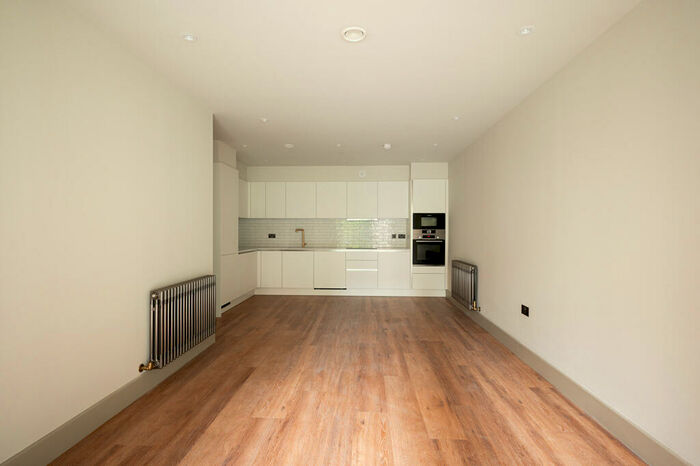3 Bedroom Flat To Rent In The Sessile, Ashley Road, London, N17