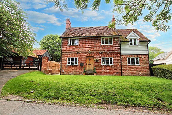 4 Bedroom Detached House For Sale In The Maltings, Broxted, Dunmow, CM6