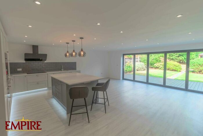 4 Bedroom Detached House To Rent In Eachelhurst Road, Sutton Coldfield, B76