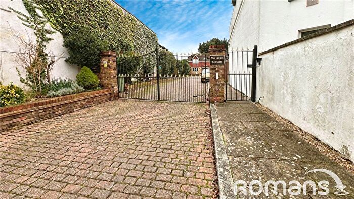 2 Bedroom Terraced House For Sale In Villier Court, Villier Street, Uxbridge, UB8