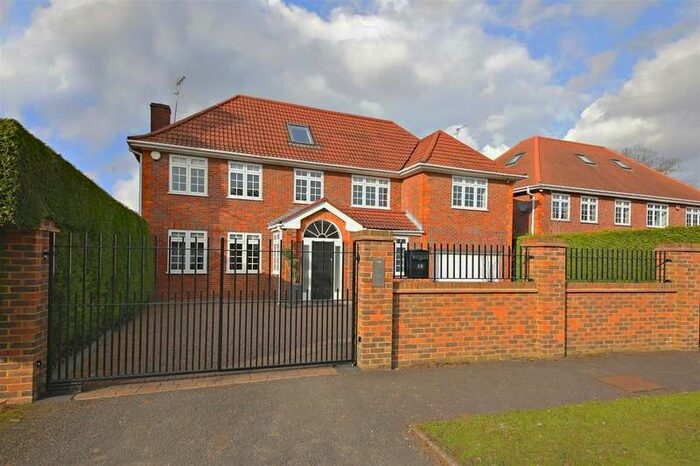 6 Bedroom Detached House To Rent In Dellfield Close, Radlett, WD7