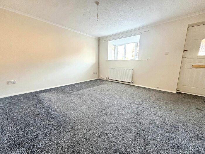 3 Bedroom Terraced House For Sale In Grange Close, Bradley Stoke, BS32