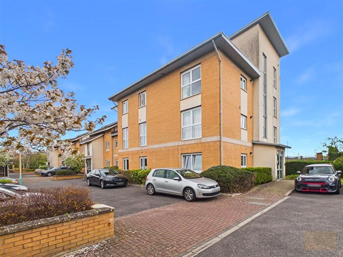 2 Bedroom Flat For Sale In Gemini Close, Cheltenham, GL51