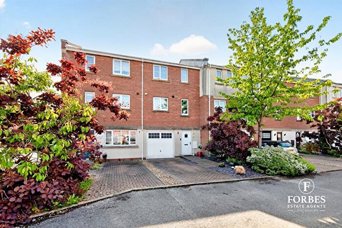 3 Bedroom Town House For Sale In Perthshire Grove, Buckshaw Village, PR7