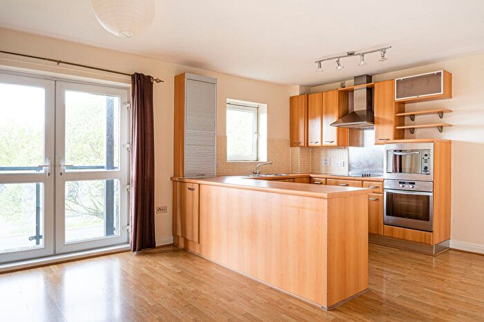 2 Bedroom Flat To Rent In Lakeside Boulevard, Doncaster, DN4