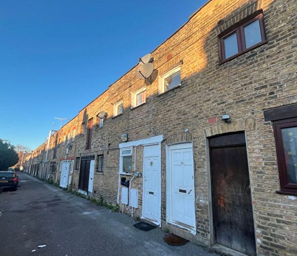 2 Bedroom Terraced House For Sale In Amp; A Knotts Green Mews, London, E10