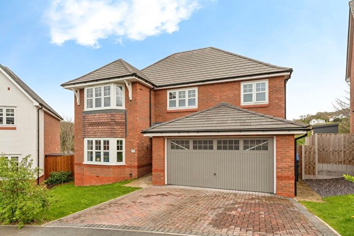 4 Bedroom Detached House For Sale In Maes Cwyfan, Dyserth, Rhyl, Denbighshire, LL18