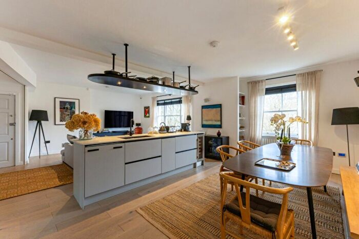 2 Bedroom Flat For Sale In Belsize Park, Belsize Park, London, NW3