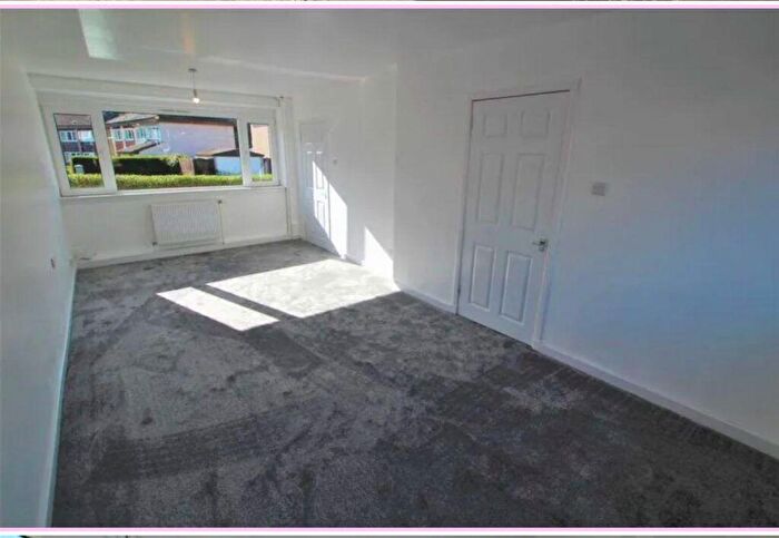3 Bedroom End Of Terrace House For Sale In Greenlaw, Wishaw, ML2
