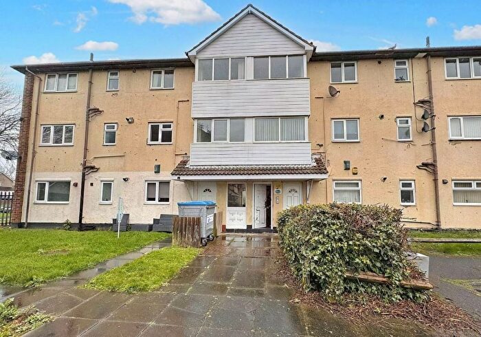 2 Bedroom Flat For Sale In Wynyard Mews, Hartlepool, Cleveland, TS25