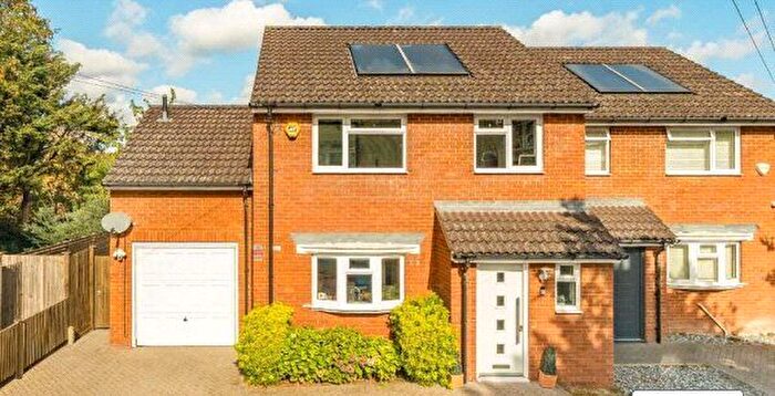 Property To Rent In Beverley Road, Sunbury-On-Thames, Surrey, TW16