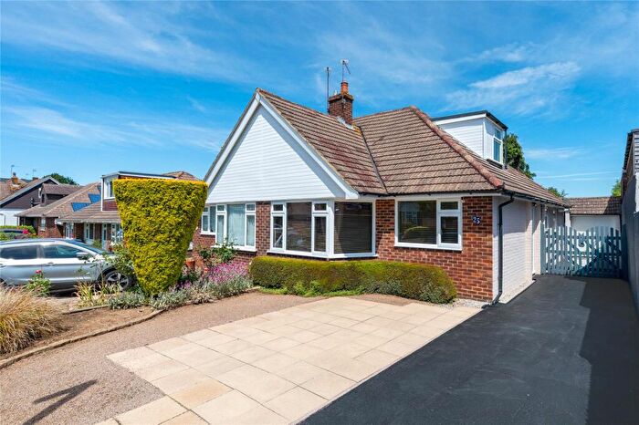 3 Bedroom Semi Detached House For Sale In Shaftesbury Drive, Allington, Maidstone, ME16