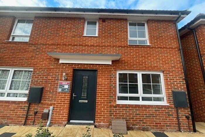 3 Bedroom Property To Rent In Gleam Close, Aylesford, ME16