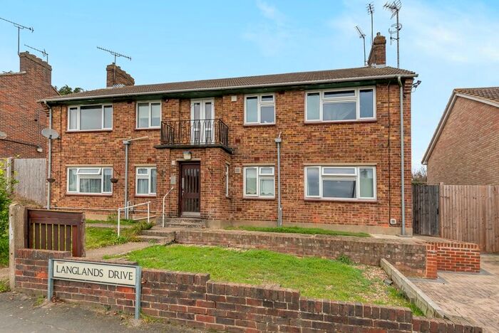 1 Bedroom Flat To Rent In Langlands Drive, Dartford, DA2