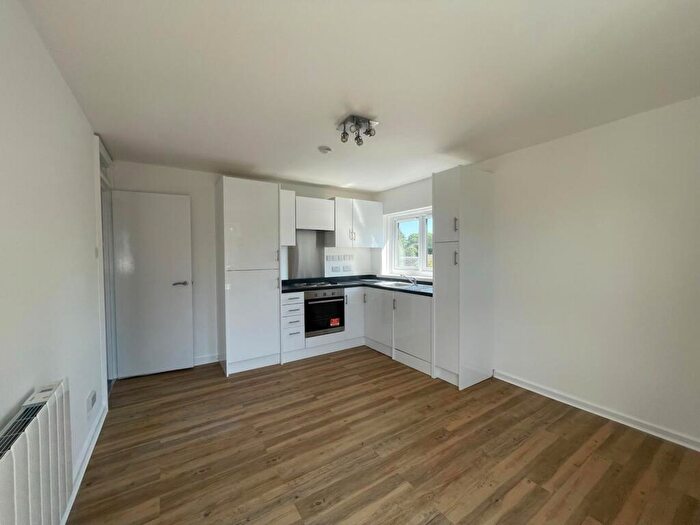 2 Bedroom Apartment To Rent In Billing Road, Northampton, NN1