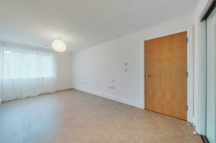 2 Bedroom Apartment To Rent In Sherman Road, Bromley, BR1