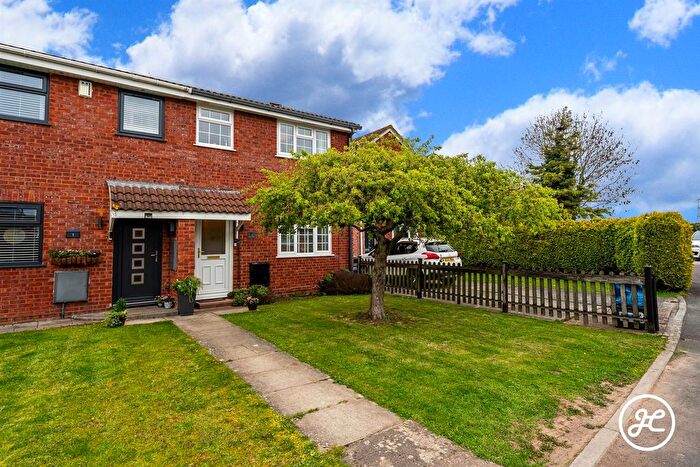 3 Bedroom Semi Detached House For Sale In St. Thomas Court, Bridgwater, TA6