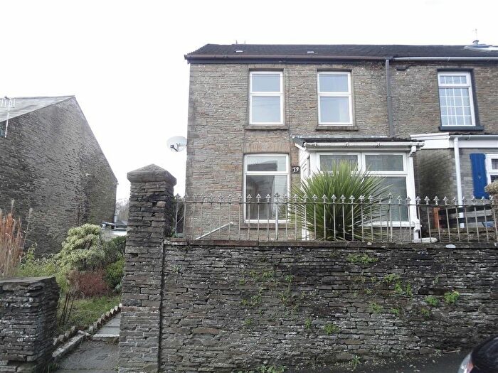 3 Bedroom Cottage To Rent In Bedwlwyn Road, Ystrad Mynach, CF82