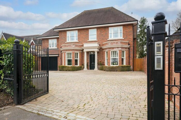 6 Bedroom Detached House To Rent In Littleworth Road, Esher, KT10