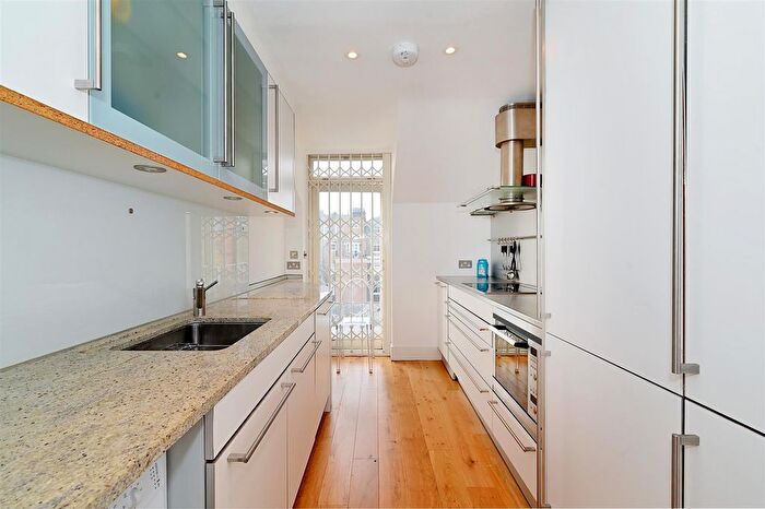 1 Bedroom Flat For Sale In Hans Road, London, SW3