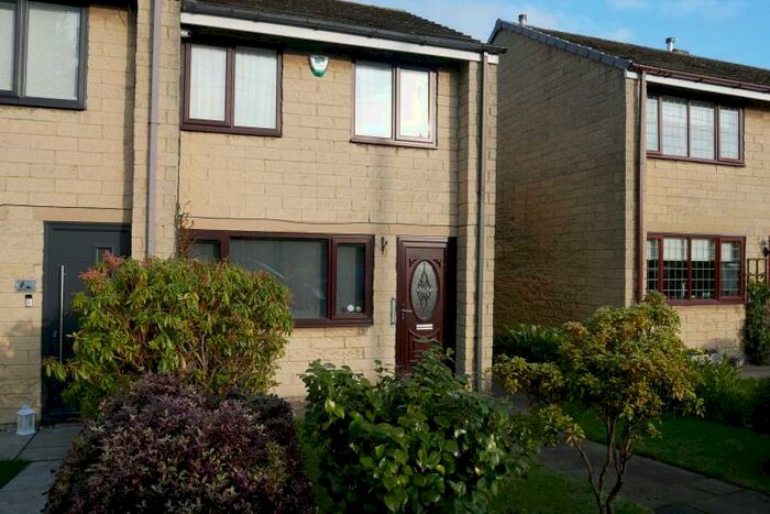2 Bedroom Semi-Detached House To Rent In Highfield Road, Kirkburton, Huddersfield, HD8