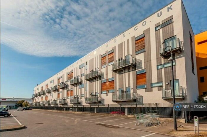 2 Bedroom Penthouse To Rent In Life Building, Manchester, M15