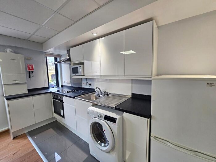 Studio To Rent In London Road, Southampton, SO15