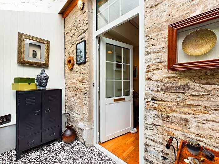 4 Bedroom Semi Detached House For Sale In Chapel Street, Camelford, PL32