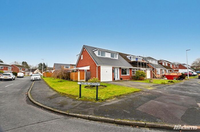 3 Bedroom Semi-Detached House For Sale In Malpas Road, Higher Runcorn, WA7