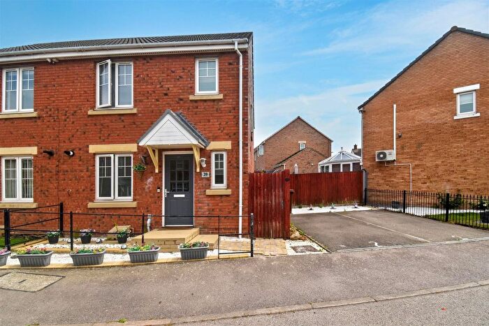 3 Bedroom Semi-Detached House For Sale In Wren Close, Corby, NN18