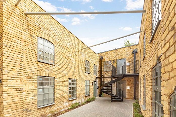 2 Bedroom Property To Rent In Elm Grove, London, SW19