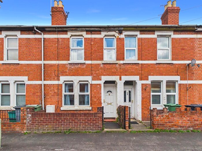 3 Bedroom Terraced House For Sale In Cecil Road, Gloucester, GL1