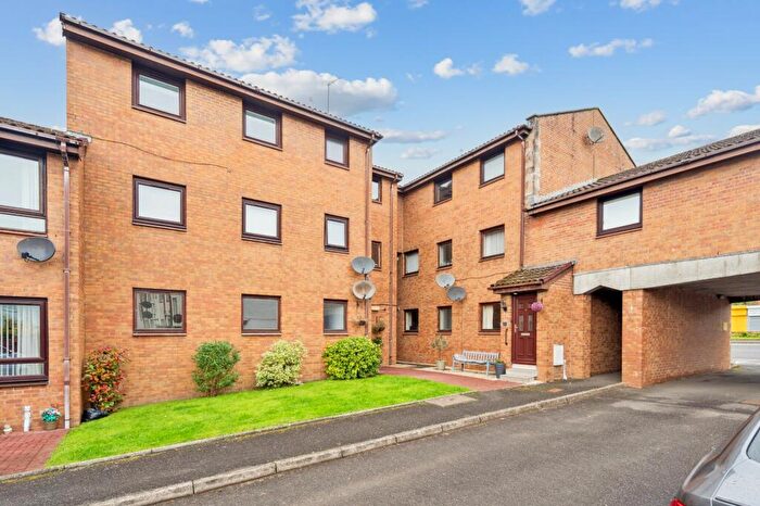 2 Bedroom Apartment To Rent In Kilpatrick Court, Old Kilpatrick, Glasgow, G60