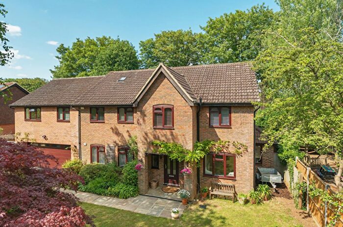 6 Bedroom Detached House For Sale In Godalming, Surrey, GU7