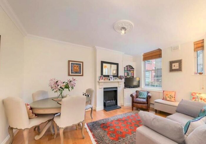 1 Bedroom Flat To Rent In Curzon Street, Mayfair, London, W1J