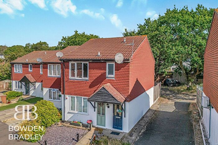 1 Bedroom Maisonette To Rent In Stapleford Close, Chingford, E4