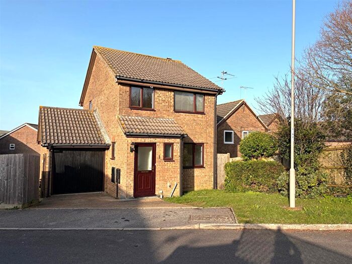 3 Bedroom Detached House For Sale In Shaston Close, Swanage, BH19
