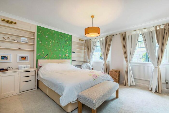 1 Bedroom Flat To Rent In Chesterton Road, North Kensington, London, W10