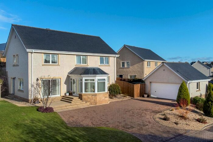4 Bedroom Detached House For Sale In Riverside Drive, Kelso, TD5