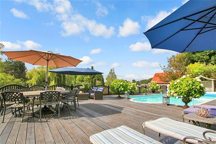 4 Bedroom Detached House For Sale In South Farm Lane, Langton Green, Tunbridge Wells, Kent, TN3