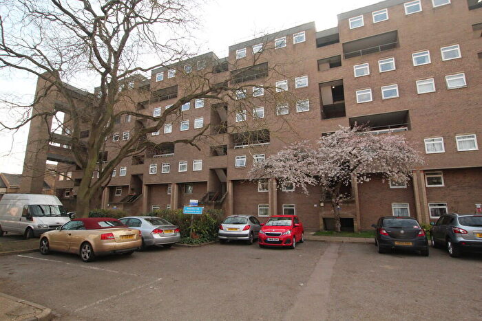 Studio To Rent In Hanover Court, Cambridge, CB2
