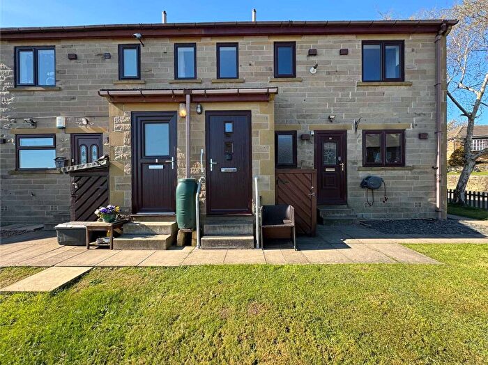 1 Bedroom Flat To Rent In Saville Road, Skelmanthorpe, HD8