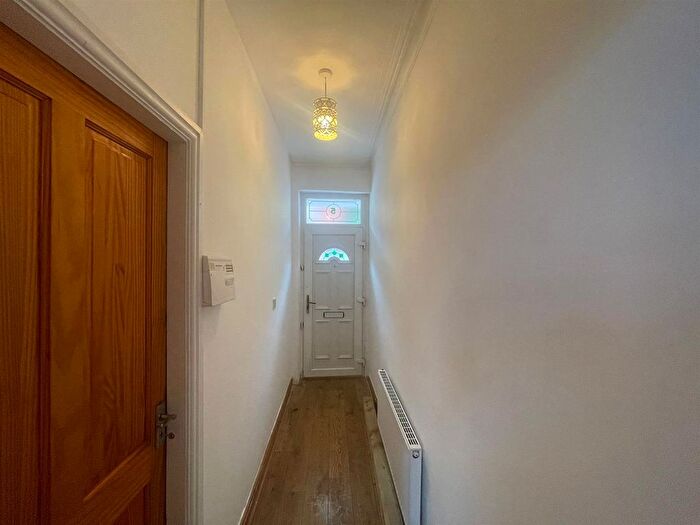 3 Bedroom Detached House To Rent In Harrison, Manchester, M19