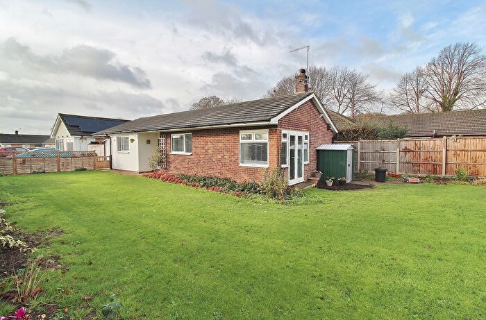3 Bedroom Detached Bungalow For Sale In Milton Road, Cowplain, PO8