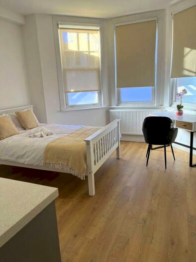 Property To Rent In Whittington Road, London, N22