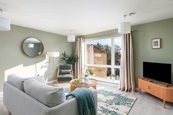 2 Bedroom Flat To Rent In Dean Street, Bristol, BS2