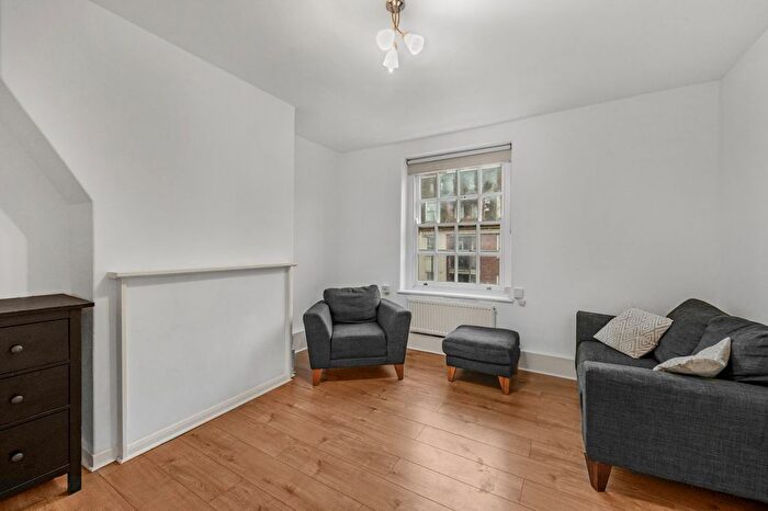 3 Bedroom Flat For Sale In Stanfield House, - Frampton Street, London, NW8